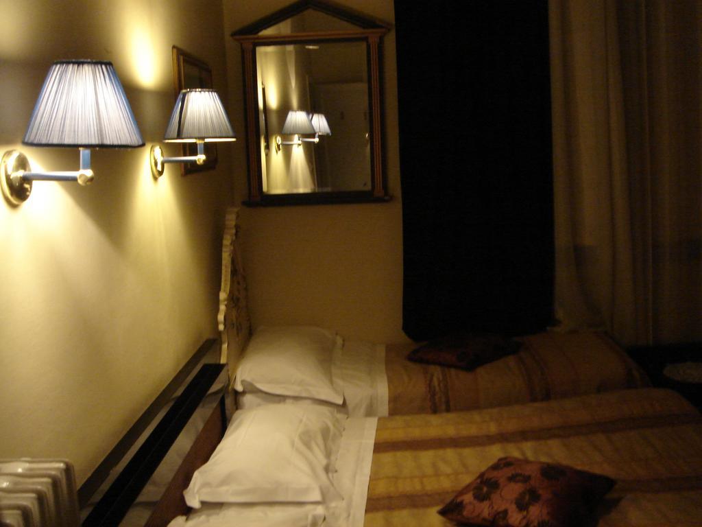 Casa Maya Souvenir Hotel Florenz