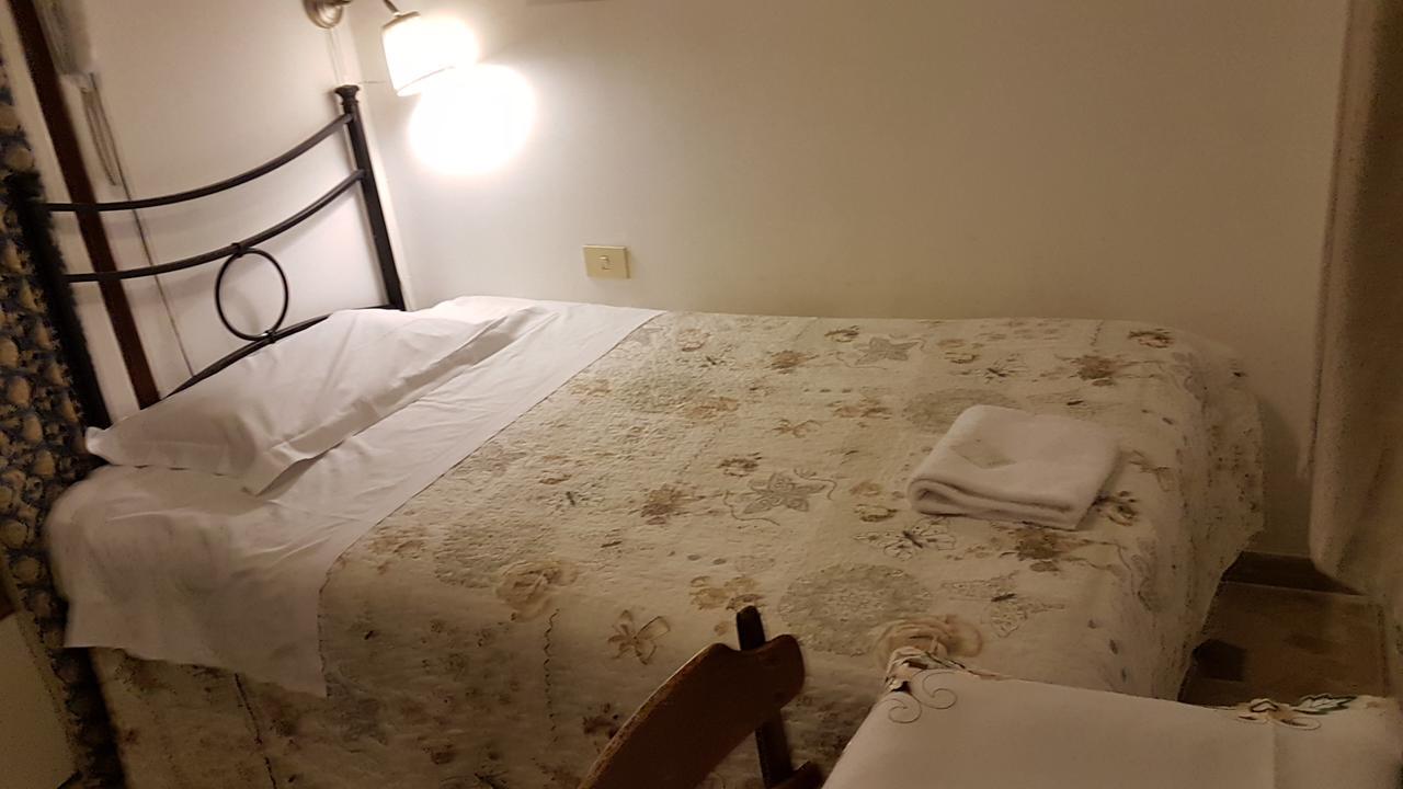 Casa Maya Souvenir Hotel Florenz