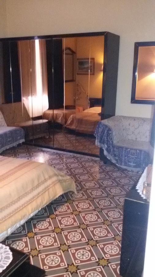 Casa Maya Souvenir Hotel Florenz